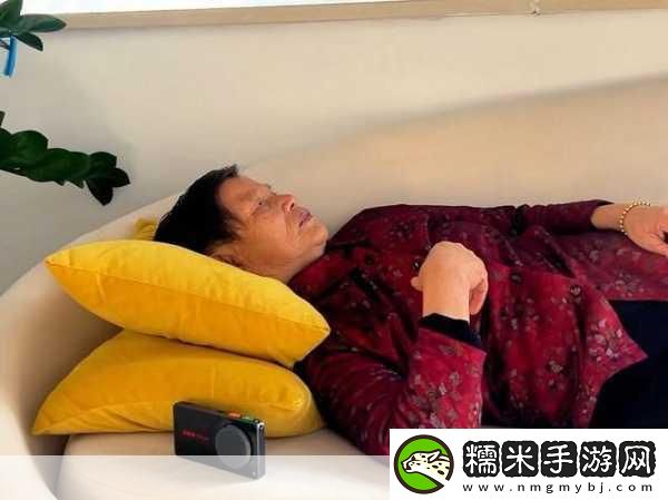 BGMBGMBGM胖老太太-1.-胖老太太的奇幻冒险：勇闯神秘世界！