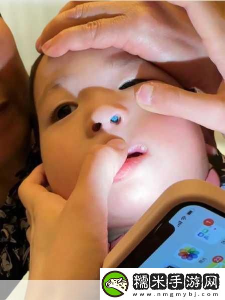 小孩半夜被女孩吃睾丸正常吗-1.-半夜惊魂：小孩梦见女孩吞噬睾丸的奇异经历！