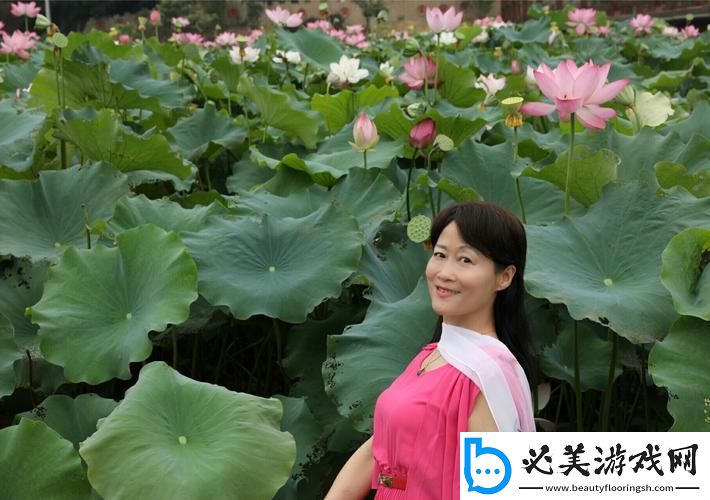 荷塘月色下的网络谜团：女网友的“荷花”暗语解析！