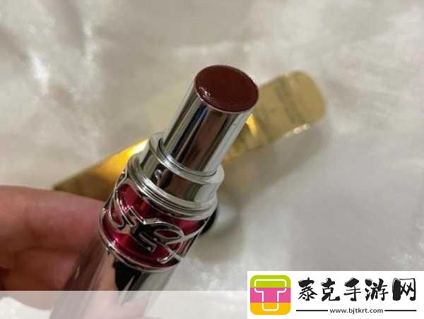 ysl水蜜桃色推荐4444免费开放一周-1.-YSL水蜜桃色4444：夏日妆容必备推荐！